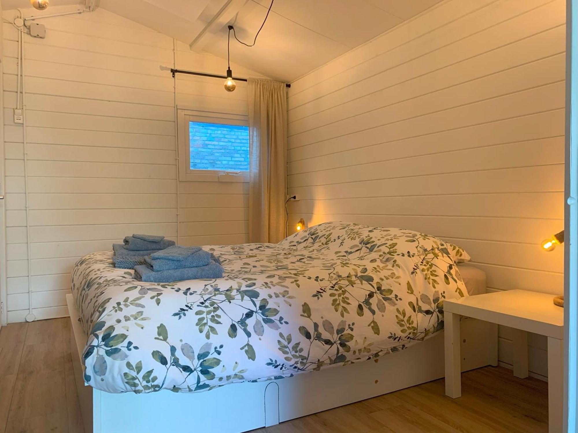 Tiny House Tussen De Grachten Sneek Extérieur photo