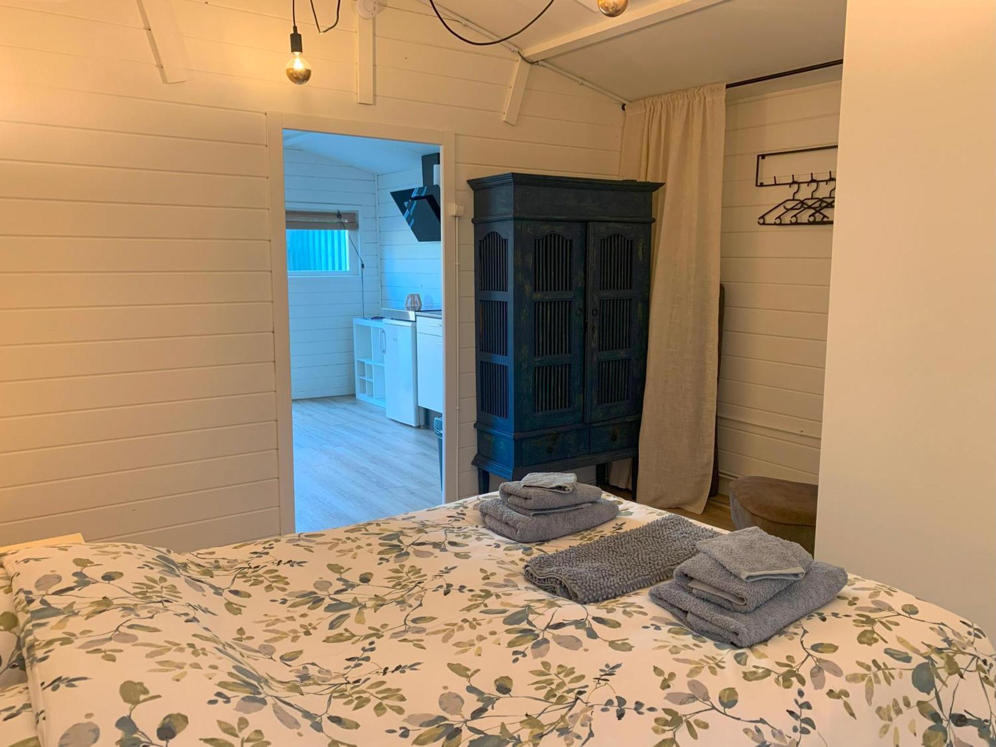 Tiny House Tussen De Grachten Sneek Extérieur photo
